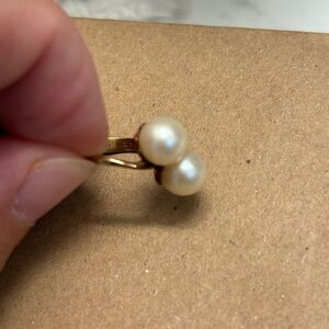 14k Pearl Gold ring size 4-5